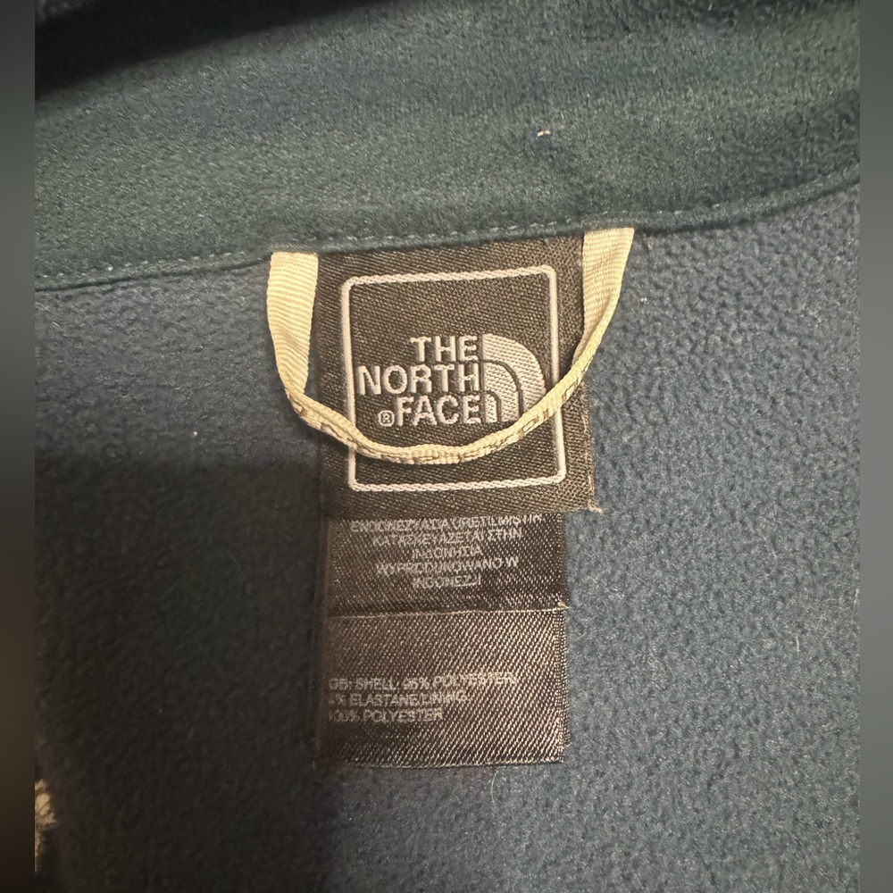 North Face Lightweight Winter Jacket - image 6